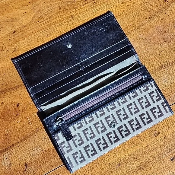 Vintage Fendi Brown & Beige Zucchino Canvas & Leather Continental Wallet - Picture 11 of 17